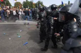 Ciocniri între fermieri și forțele de ordine, la mitingul de protest din Piața Victoriei. Mai multe persoane, duse la Poliție - LIVE TEXT