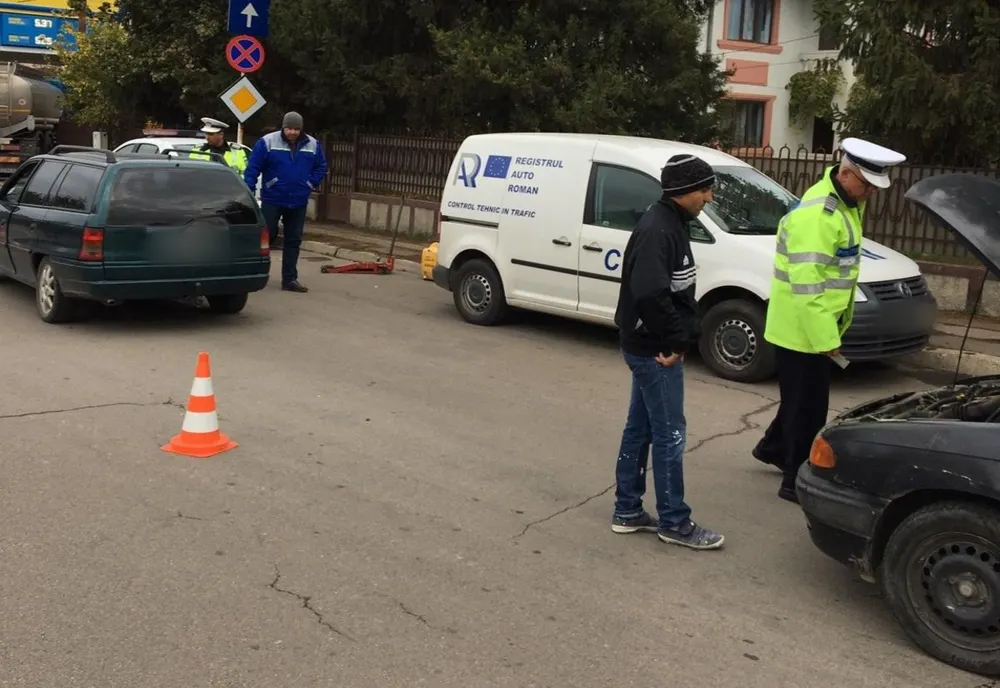 5 mașini indisponibilizate și 16 certificate de înmatriculare retrase, în urma controalelor în trafic