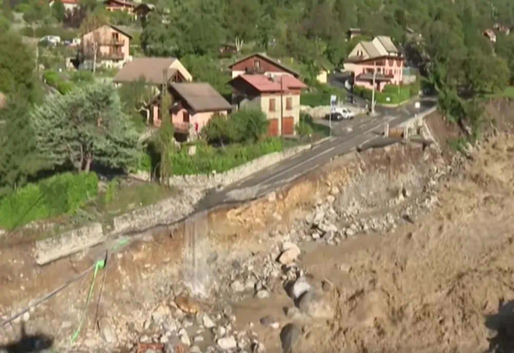 VIDEO/ Italia și Franța, lovite de inundații puternice
