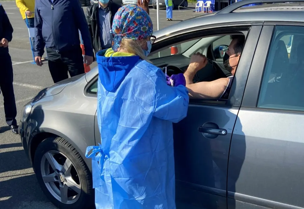 Centru de vaccinare drive-thru în Călărași