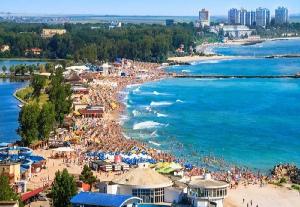 Vârf de sezon pe litoralul românesc. Tarifele s-au majorat chiar și cu 40%