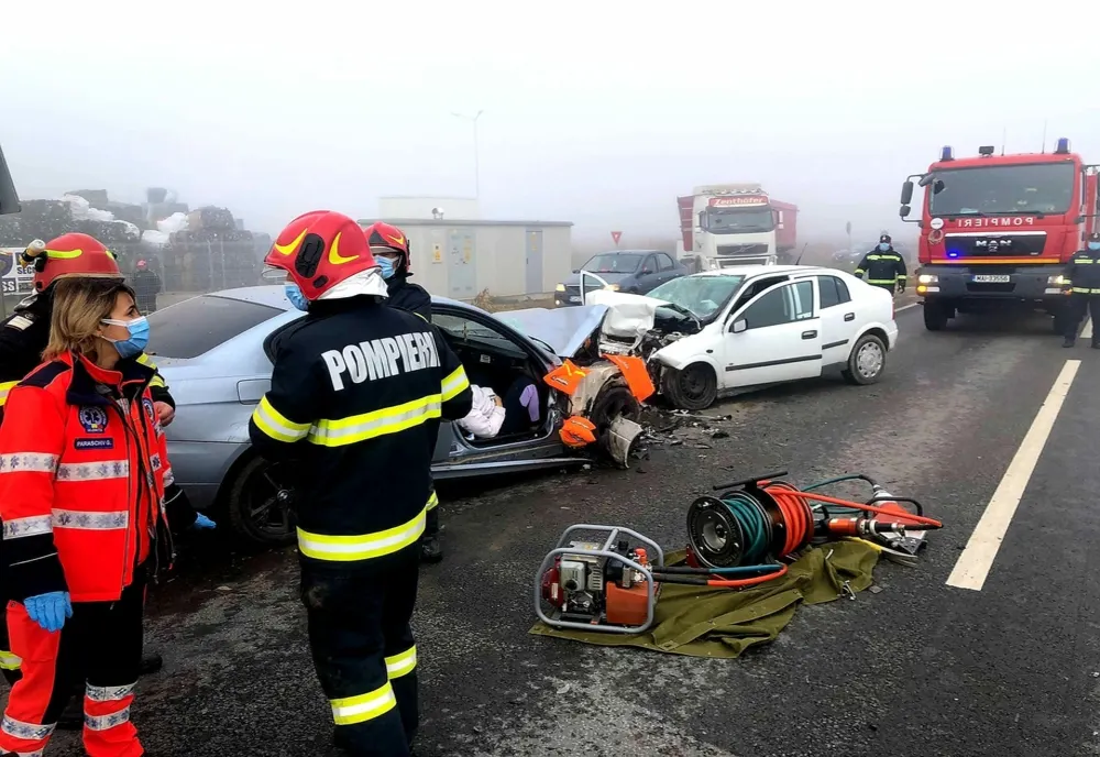 FOTO Accident TERIBIL în Ialomița. Un mort si trei răniți