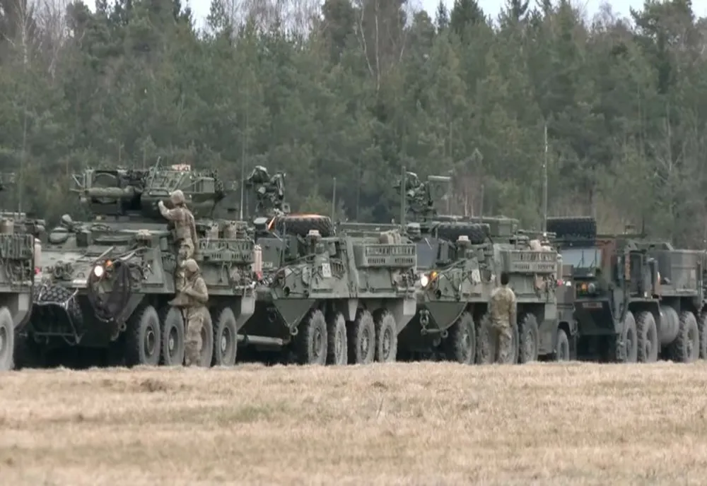 Primele convoaie cu tehnică militară SUA ajung în România