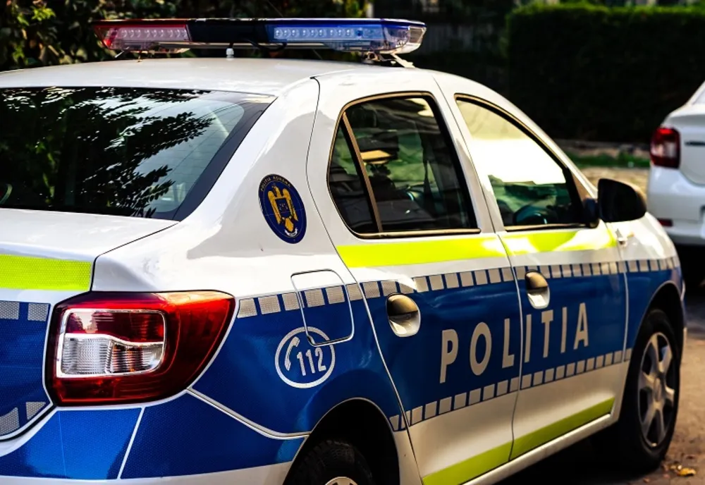 Alertă uriașă în Călărași: Bărbat căutat cu elicopterul după ce a făcut măcel - Și-a înjunghiat fosta iubită și a turnat benzină peste părinții ei