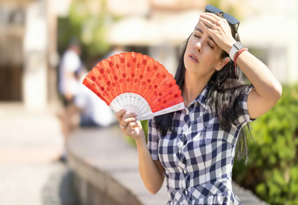 AVERTIZARE DE CANICULĂ ÎN VESTUL ȚĂRII. COD GALBEN EMIS DE METEOROLOGI
