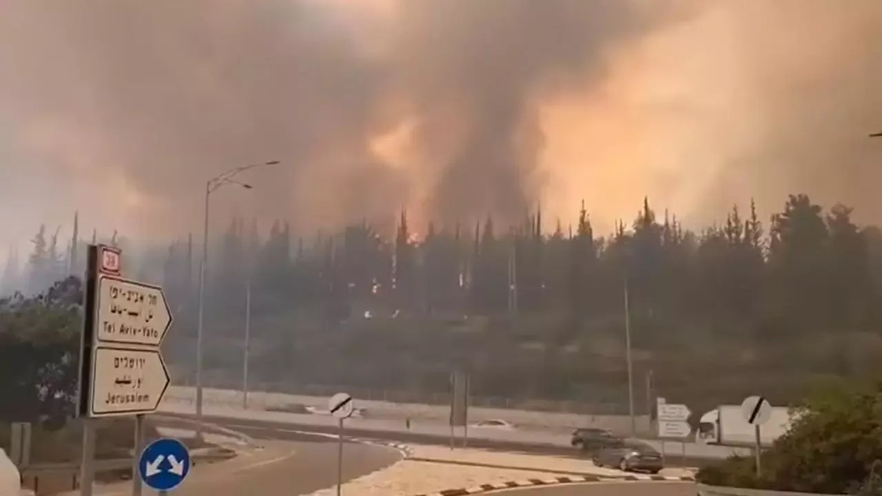 Cum îți afectează viața conflictul din Iran