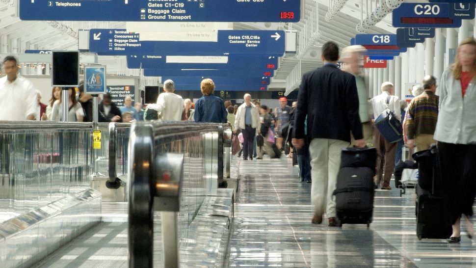 Alertă MAE: sute de români din Dubai și Doha solicită sprijin consular după suspendarea zborurilor din Orientul Mijlociu