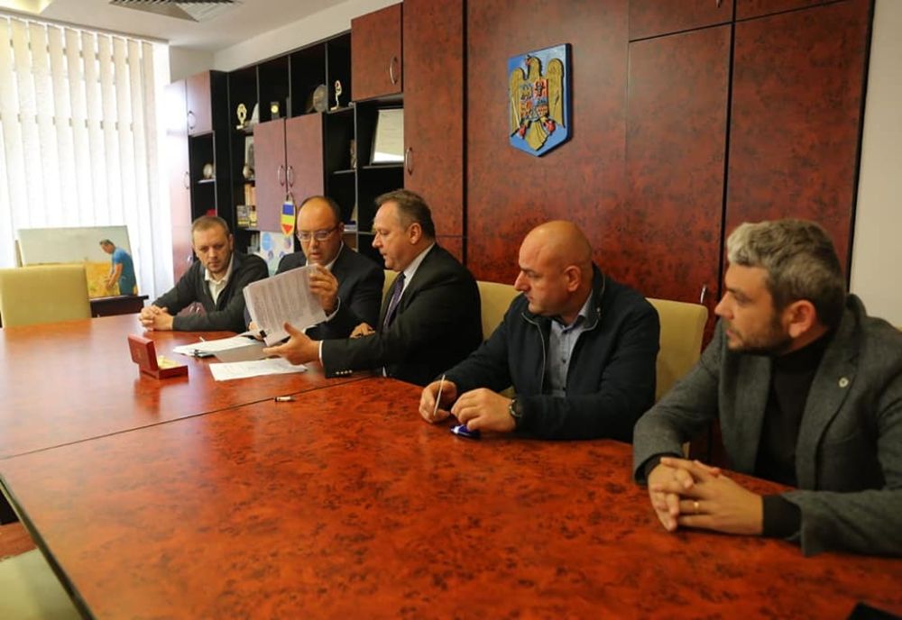 Consiliul Județean Călărași va moderniza DJ 403. Astăzi a fost semnat contractul de lucrări