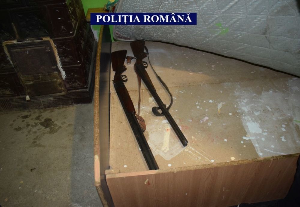 Doi bărbați din Grădiștea, cercetați de polițiști pentru infracțiuni la regimul armelor și munițiilor