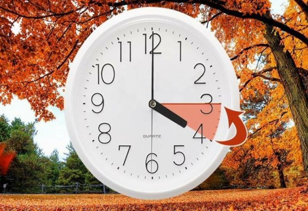 România trece la ora de iarnă: ora 04.00 va deveni ora 03.00