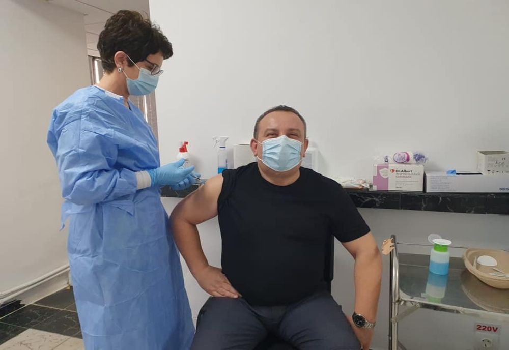 Subprefectul de Călărași, Dumitru Nicolae, s-a vaccinat anti-COVID