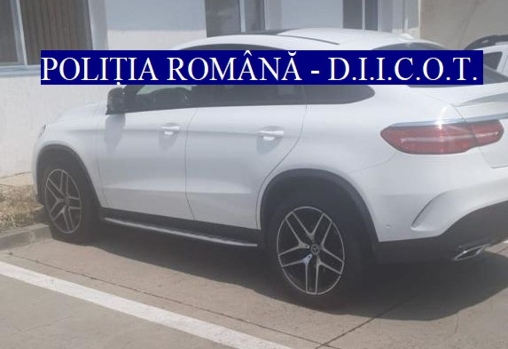 VIDEO Percheziții la Călărași. DIICOT a deranjat traficanții de droguri