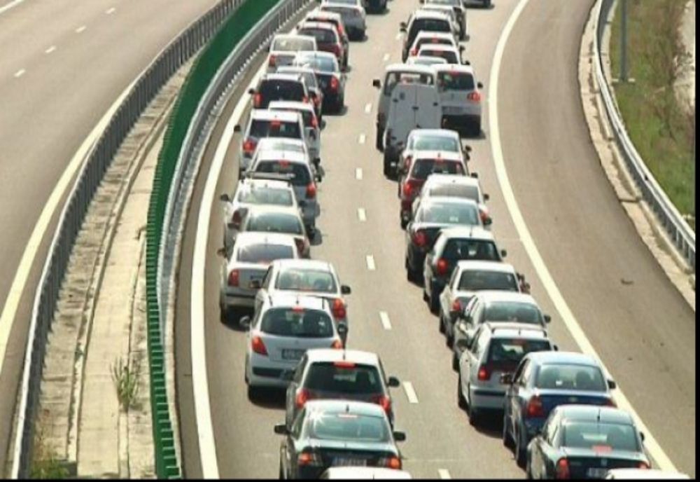  Se circulă bară la bară pe Autostrada Soarelui, dinspre litoral. Rute alternative