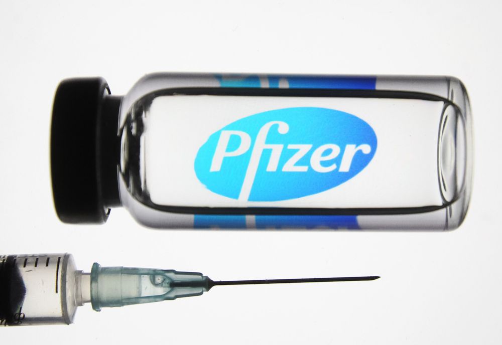 Pfizer a început testarea unui medicament anti-Covid sub formă de pastile