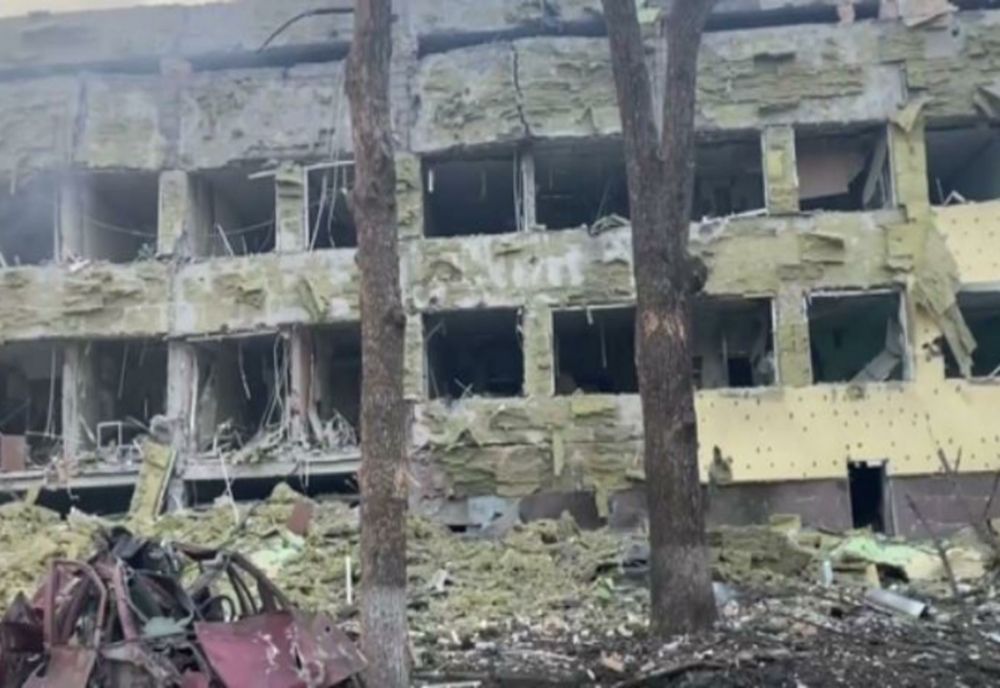 VIDEO | Maternitatea din Mariupol, pusă la pământ de bombardamentele armatei ruse. Reacția președintelui Zelenski