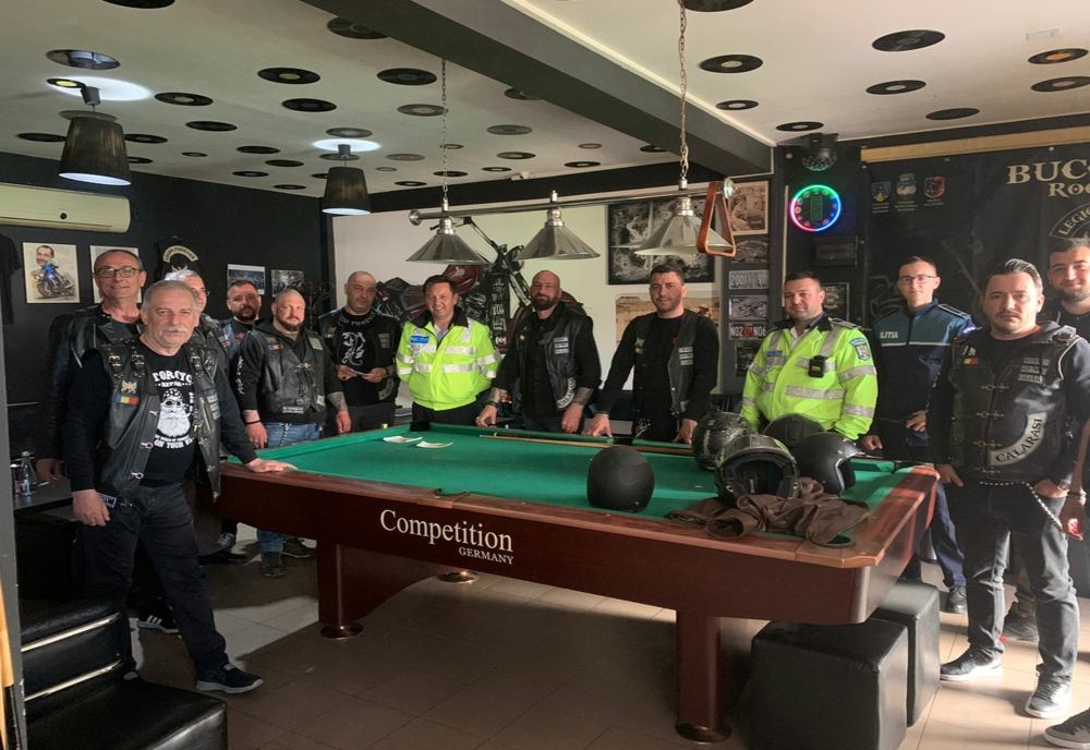 "Asfalt uscat!" Motocicliștii s-au întâlnit cu poliția