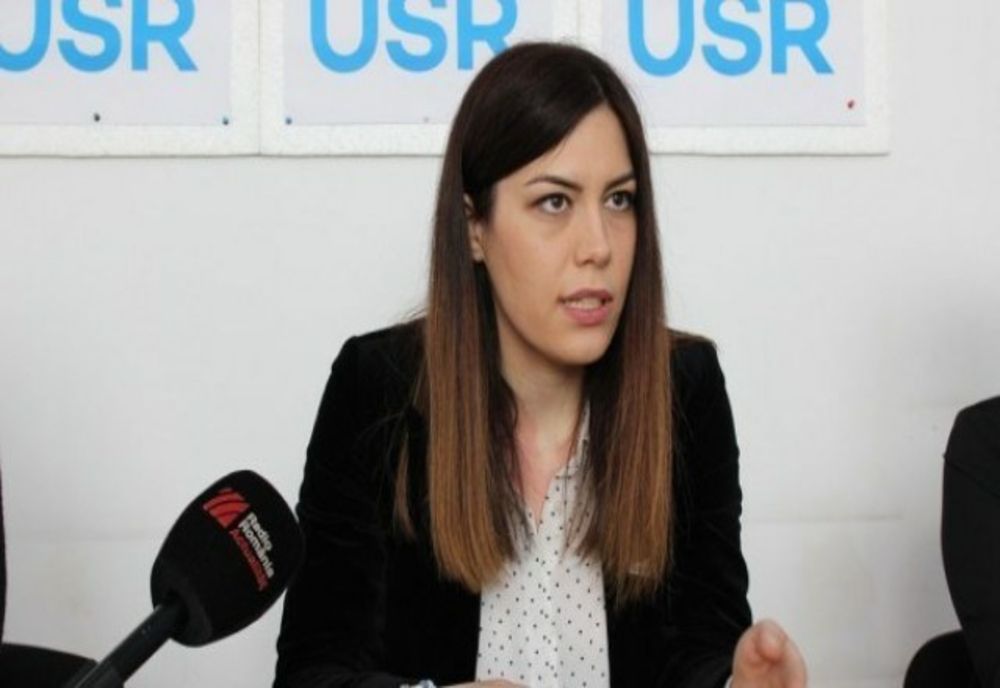 USR despre legea anit-speculă: Guvernul „va ajunge să stabilească preţurile din pix”, ca în timpul comunismului