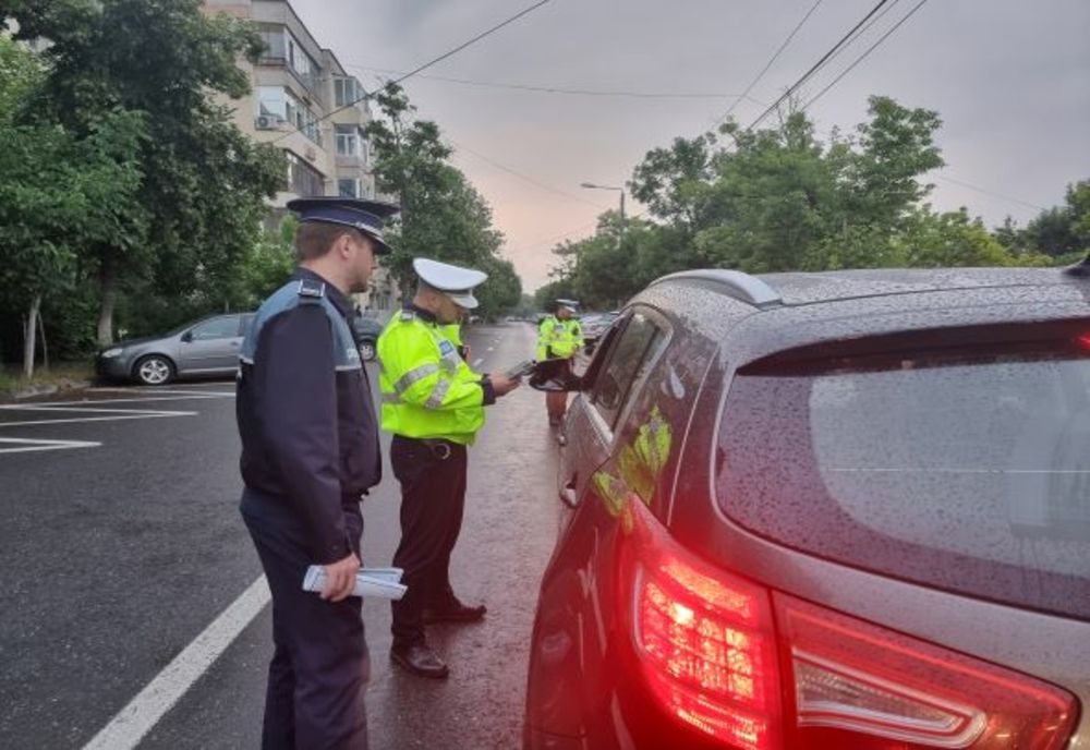 Sute de amenzi în minivacanța de Rusalii