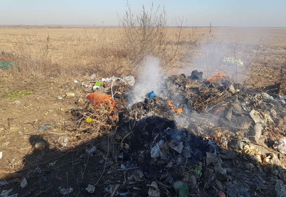 Lovitură grea pentru afacerile cu FIER VECHI și mafia ARDERII deșeurilor pe câmp
