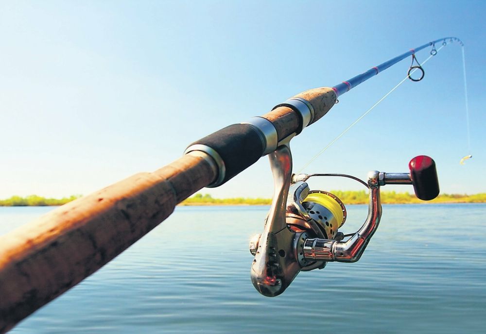 Un bărbat a murit în timp ce se afla la pescuit