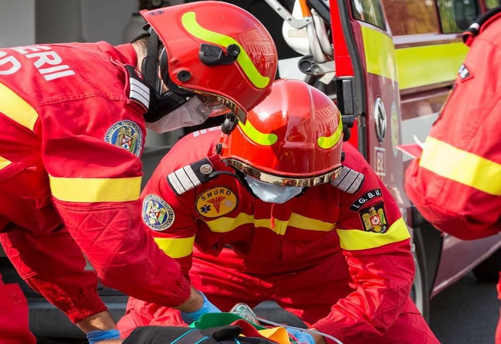 Accident grav pe DN2. O victimă încarcerată