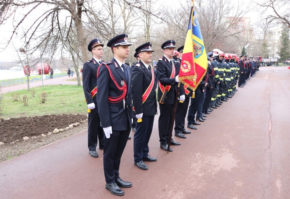 Noi colegi pentru pompierii călărășeni