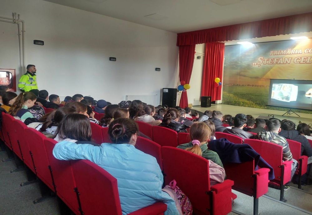 Violența și bullyingul din școli, în atenția polițiștilor călărășeni