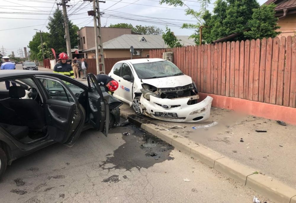FOTO  Mașini făcute praf într-un accident în Călărași