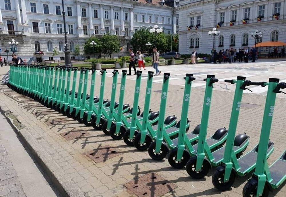 Guvernul a adoptat proiectul de lege care prevede ca trotinetele şi bicicletele electrice să fie asigurate în mod obligatoriu