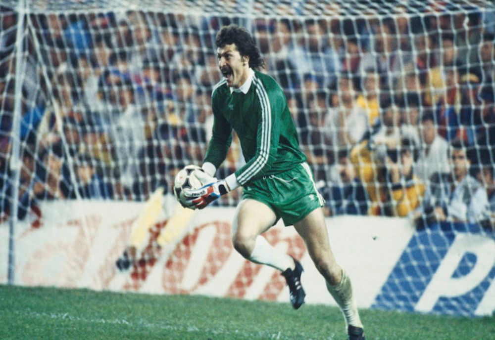 A MURIT HELMUTH DUCKADAM. FOSTUL PORTAR DE LEGENDĂ AL STELEI AVEA 65 DE ANI (VIDEO)