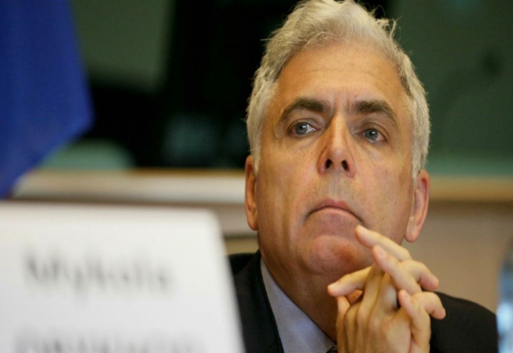 ADRIAN SEVERIN, FOST MINISTRU DE EXTERNE: TRĂIM ÎNTR-UN STAT VIOLENT, ÎN AFARA CONSTITUȚIEI