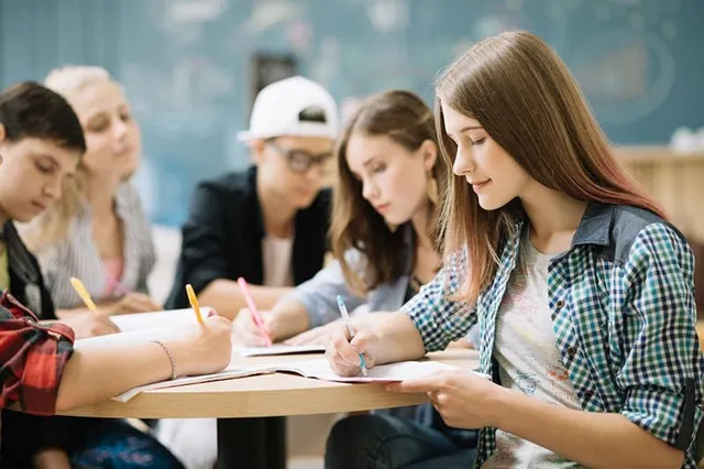 Admiterea la liceu din 2027, cu examen separat. Ministrul Educației: „Prevederea există în lege din 2023”