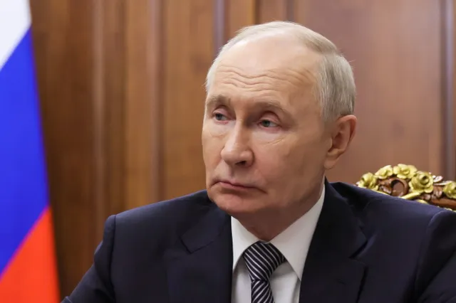 Putin oprește atacurile asupra Kievului pentru trei zile. Decizia luată înaintea vizitei emisarilor lui Trump