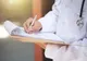 Se schimbă regulile de acordare a concediilor medicale